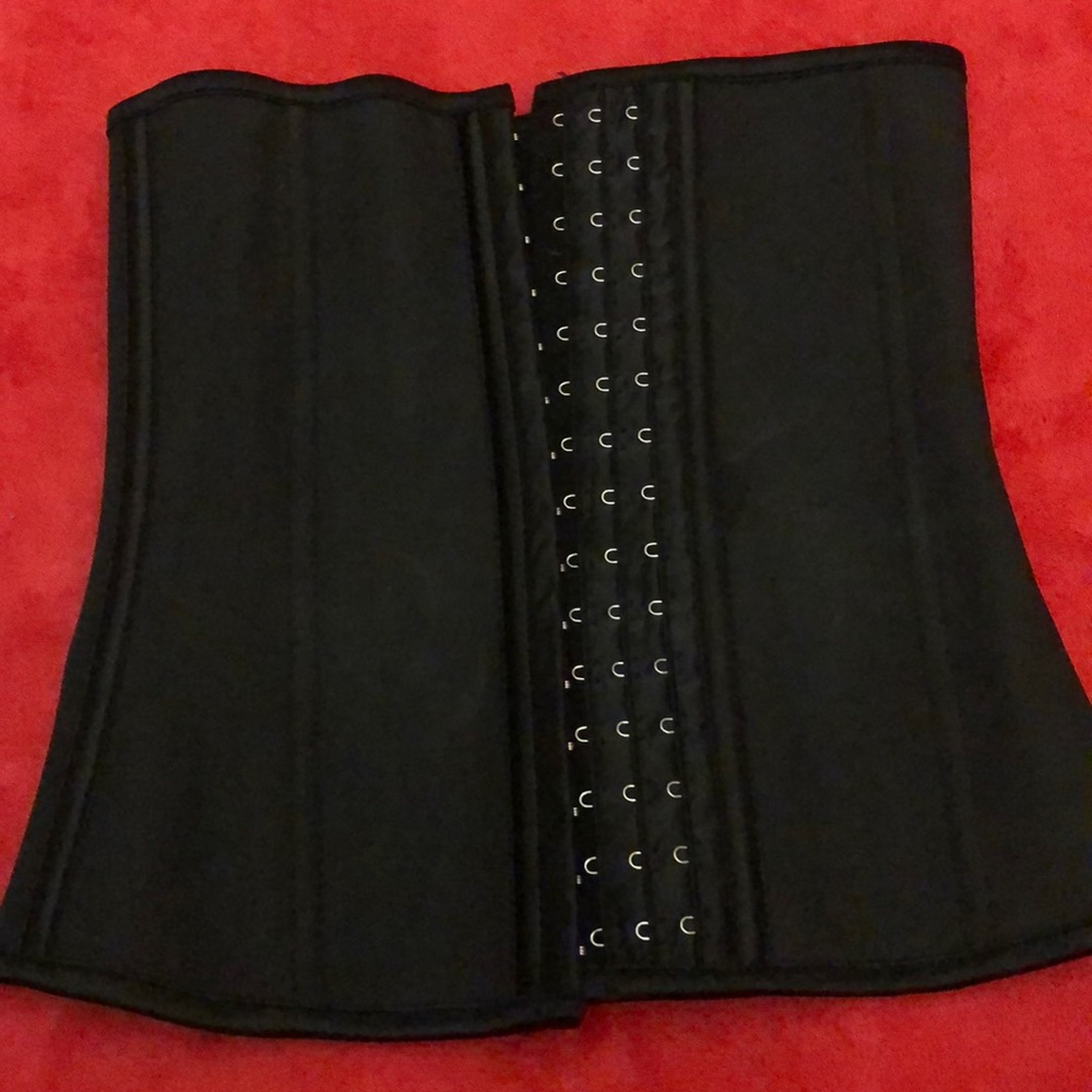 Waist trainer